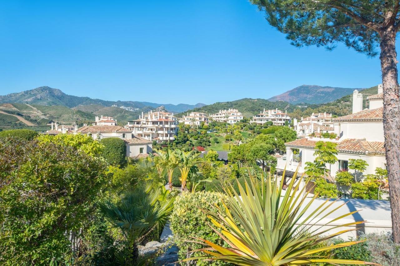 Capanes Del Golf Luxury Apartment Benahavís Buitenkant foto